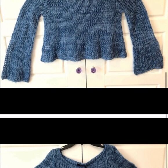 UNIQ BRAND BELL SLEEVE KNIT METALLIC BLUE CROP SWEATER - Picture 5 of 6